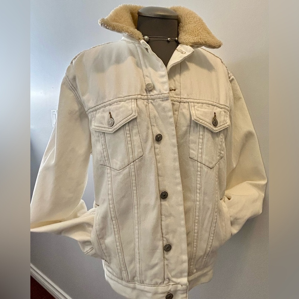 NWT Zara Sherpa White Denim Relaxed Fit Jacket